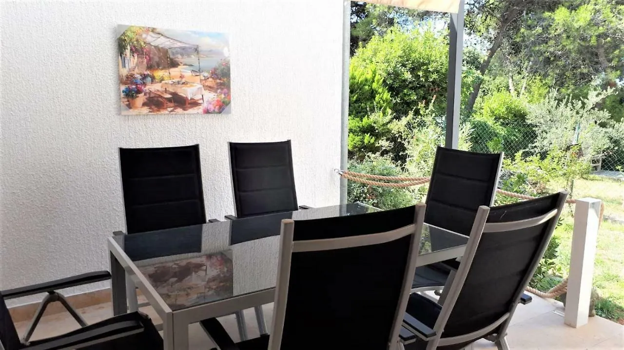 Apartmen Relax 200 M T Beach Rovinj Apartamento